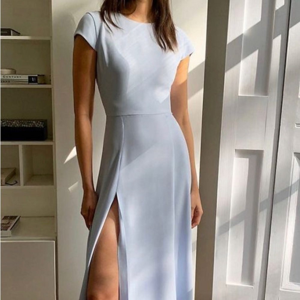 Aritzia Babaton Hamptons Dress size 4 NWT